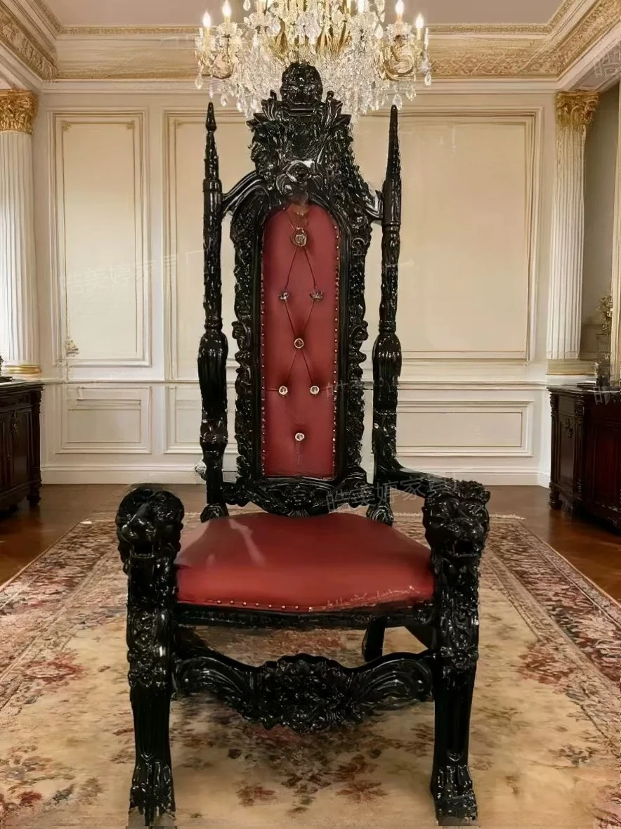 Live streaming host with the same live stream chair high-end European retro high back chair