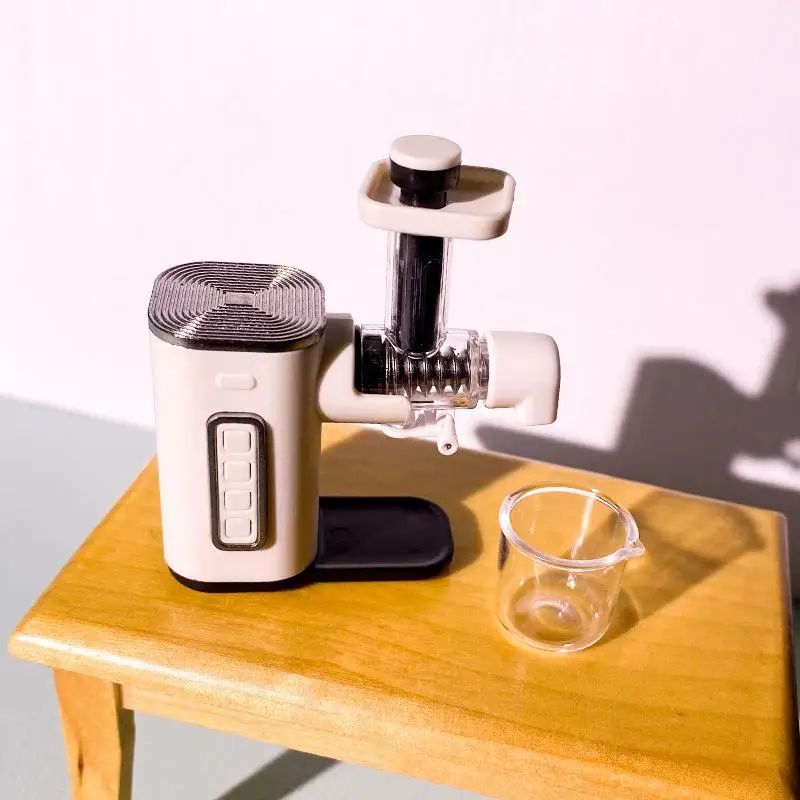 1 Set Mini Food Play Fruit Juicer Machine 1:12 Scale Dollhouse Miniature Juicer Blender Simulation Model Scene Decoration