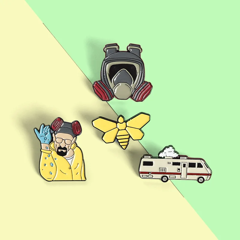 Cartoon Bee Brooch Breaking Bad Alloy Brooch Creative Metal Badge Fashion Bus Style Pins Badge Clothing Jewelry Accessories