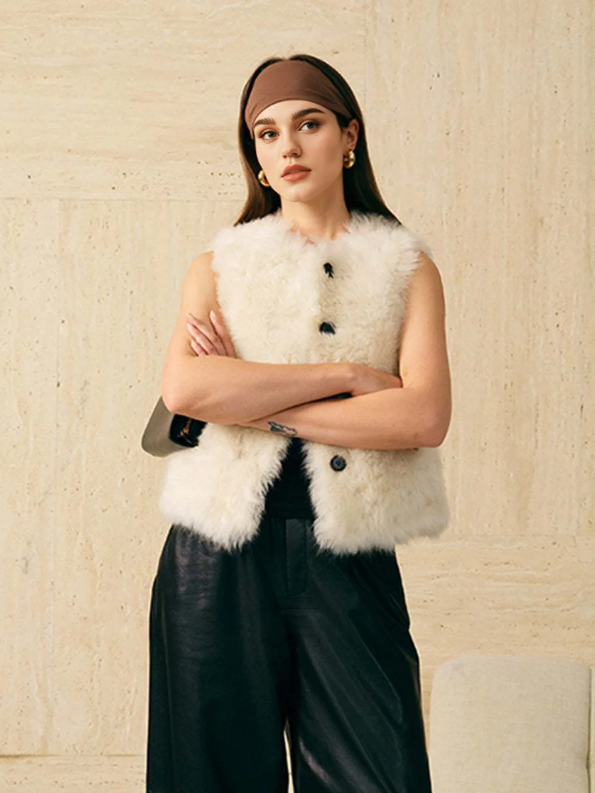 DFDG Women 2026 Faux Fur Vest Sleeveless Button Down Fluffy Plush Gilet Winter Warm Layering Waistcoat For Outfit Matching Fur