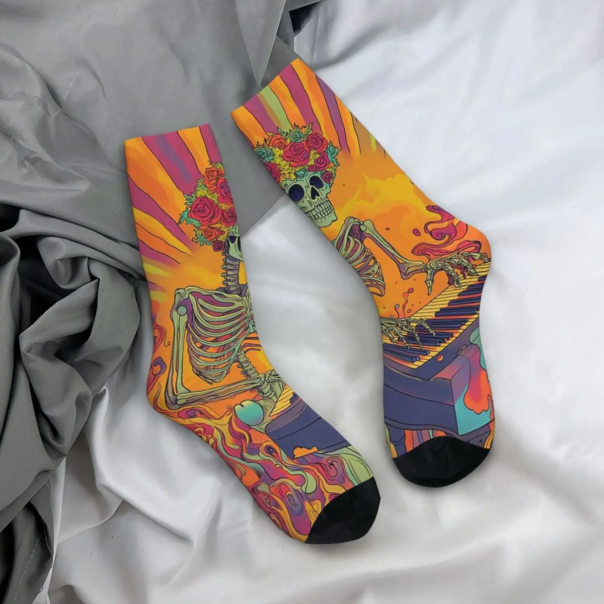 

All Seasons Crew Stockings Retro Rose Garland Skull Print Socks Harajuku Long Socks Accessories for Men Women Gifts