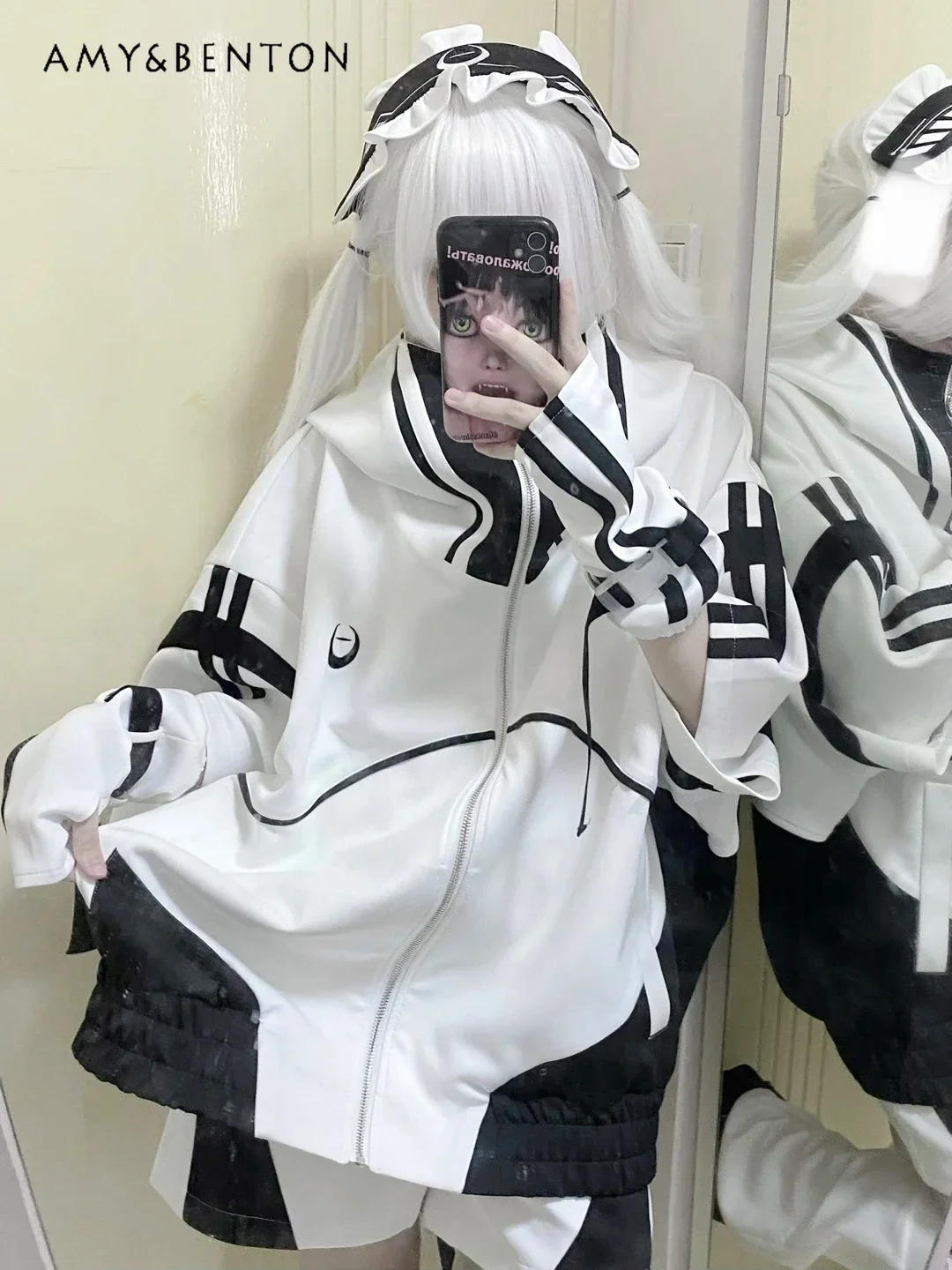 

Japanese Style Subculture Black White Patchwork Hoodie Shorts Outfits Mine Series Gothic Oversized Sweatshirt Two-Piece Suit