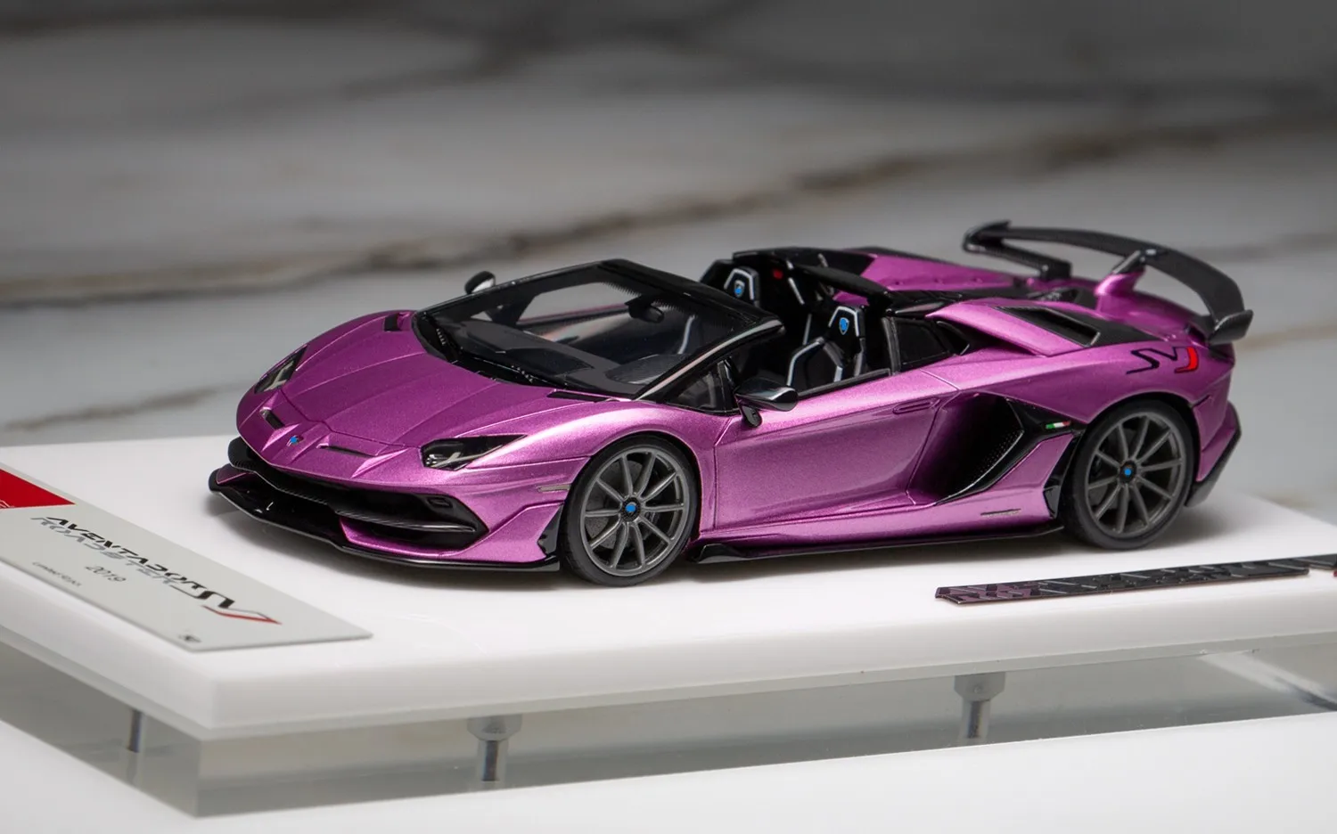 

make up 1:43 Aventador SVJ Diecast Model Car Resin Limited edition
