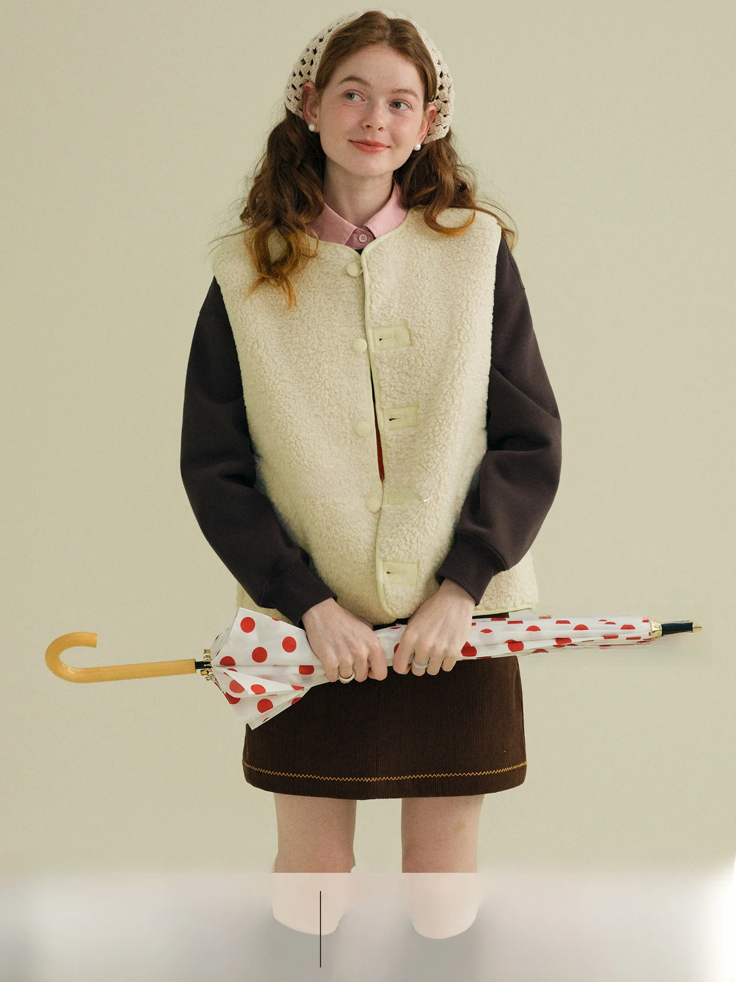 

Жилет из натурального меха ягненка Rina Berry, однотонный, повседневный, универсальный дизайн, для многослойных образов, простой базовый, женская верхняя одежда, V-образный вырез, полиэстер