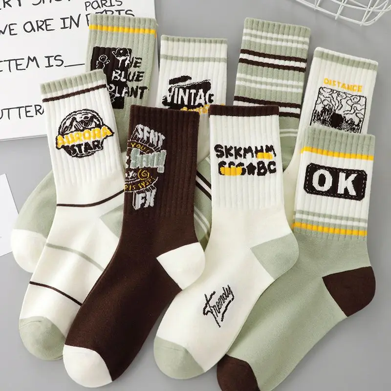 

【5/8pair】Everyday Letter Couple Mid Calf Trendy Embroidery Socks calcetines hombre Student Sports Basketball Absorbent Sock