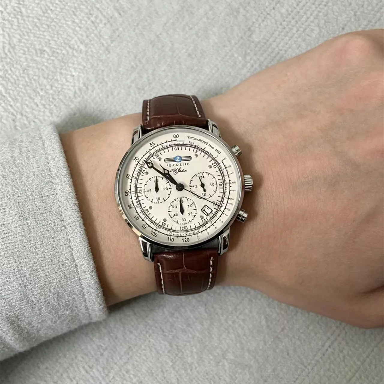 Zegarek męski 2026 Fashion Zeppelin Luxury Retro Chronograph - Klasyczny, automatyczny, z datownikiem, wersja pamiątkowa, idealny do stylizacji biznesowej i casualowej.