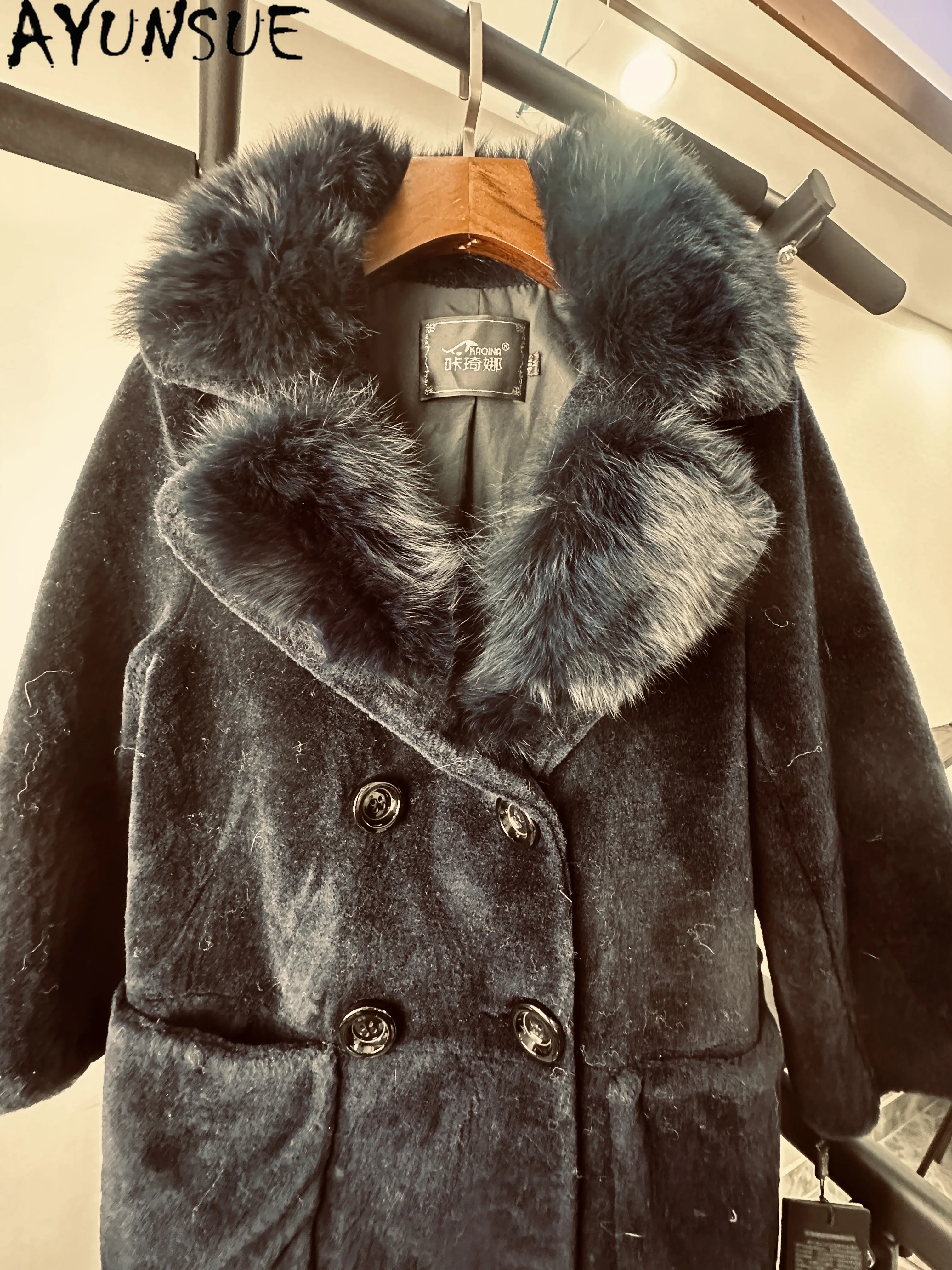 AYUNSUE куртка из 100% шерсти, женская зимняя одежда, теплый воротник из лисьего меха, уникальное пальто, акция, небольшие недостатки, возврат средств, не обмен