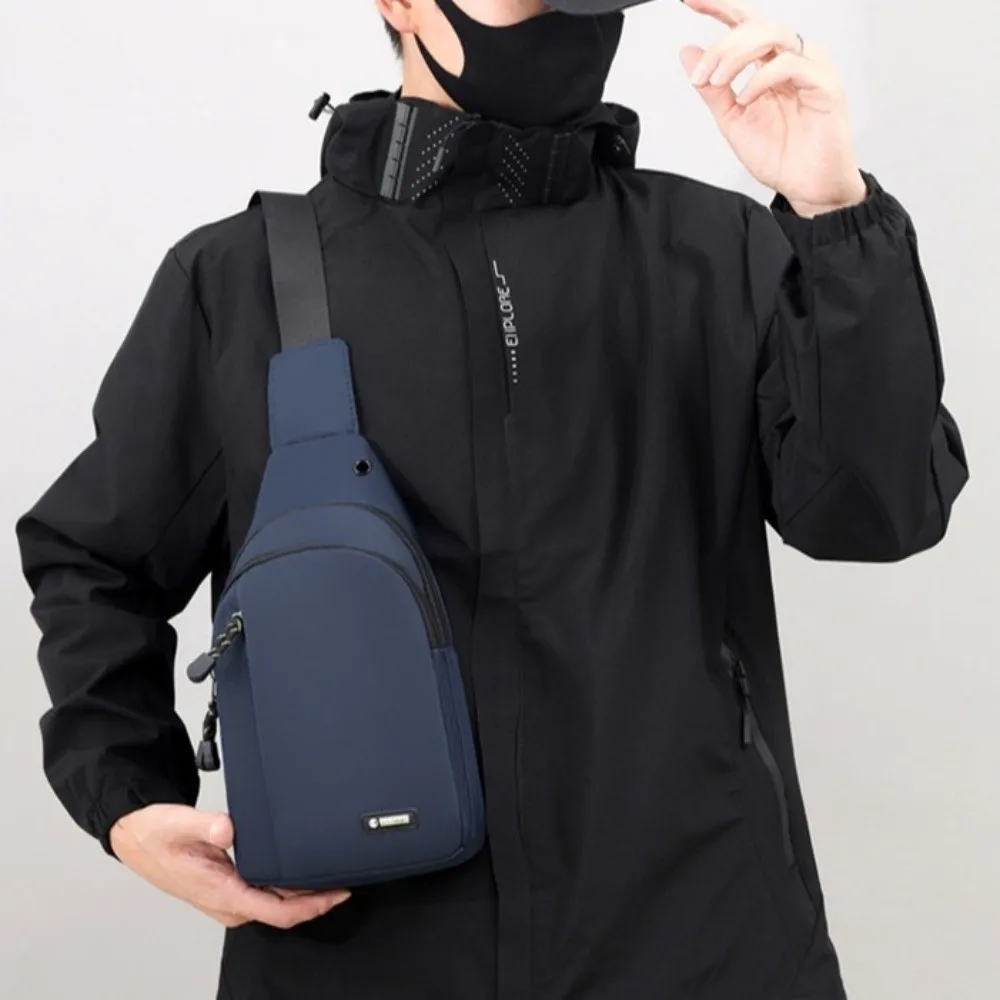 

Waterproof Men Crossbody Bag Large Capacity with Headphone Jack Running Phone Bag Phone Pouch Oxford Cloth Chest Pack