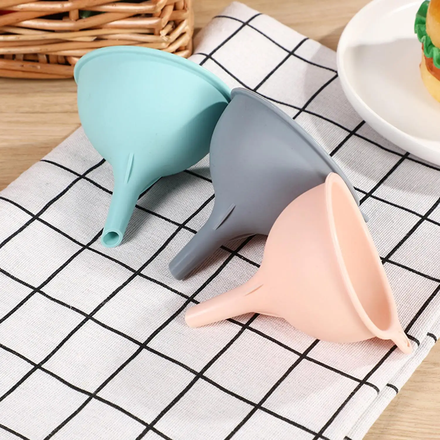 7*8.5cm Silicone Funnel Pink Green Gray Funnels For Perfume Diffuser Juice Dropper Bottle Liquid Essential Oil Filling Tools