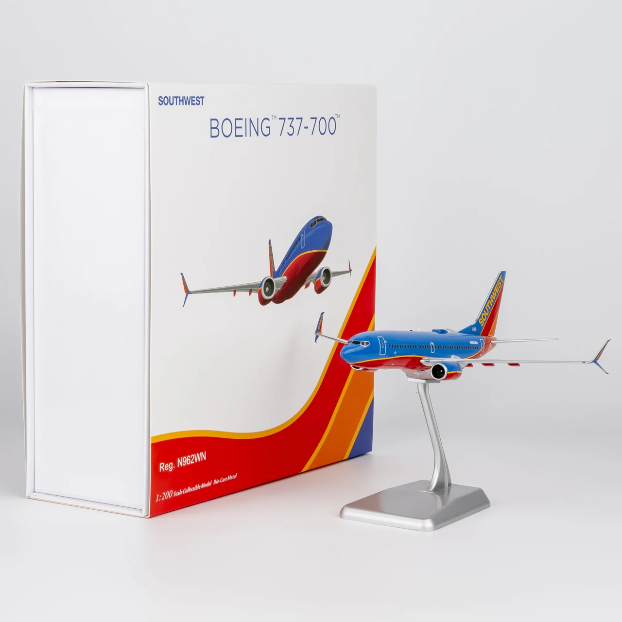 

05037 Alloy Collectible Plane Gift NG Models 1:200 Southwest Airlines Boeing B737-700 Diecast Aircraft Jet Model N962WN