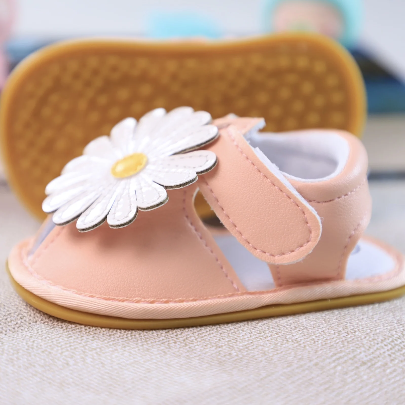 Scarpe da bambino per bambini scarpe da bambino per la prima coppia di scarpe Pre-Step sandali estivi con fiori di moda