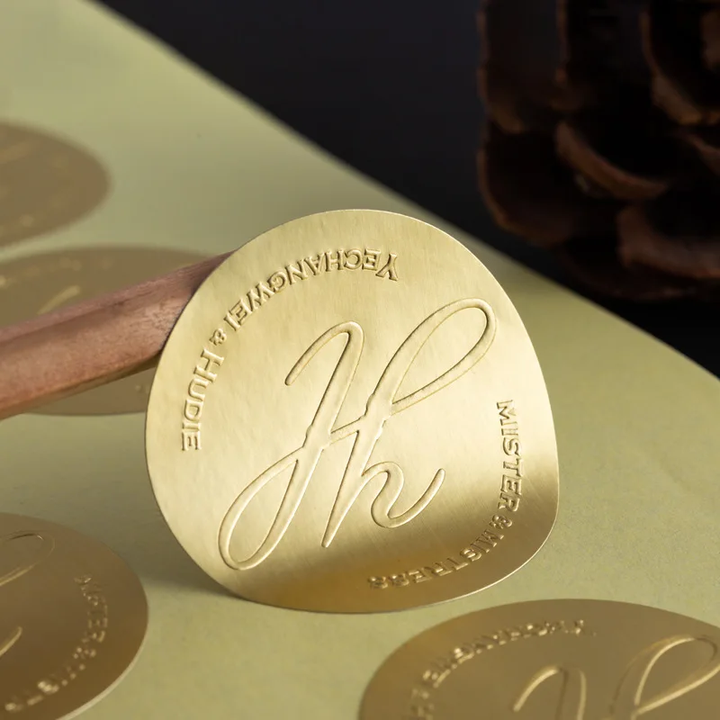 Custom-Made Matte Gold Self-Adhesive Stickers Embossed Gold Foil Stamping for Parcels Envelopes Trademarks Logos Sealing