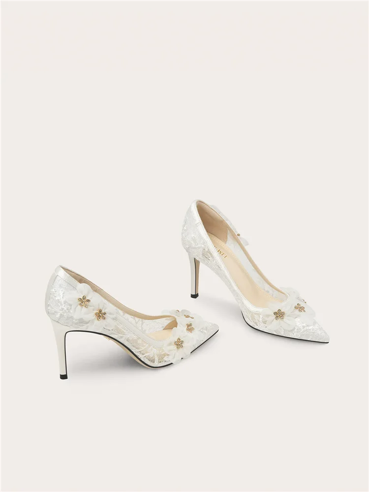 Spring and summer new pointed lace rhinestone flower wedding shoes banquet big size small size widened high heels women's shoes