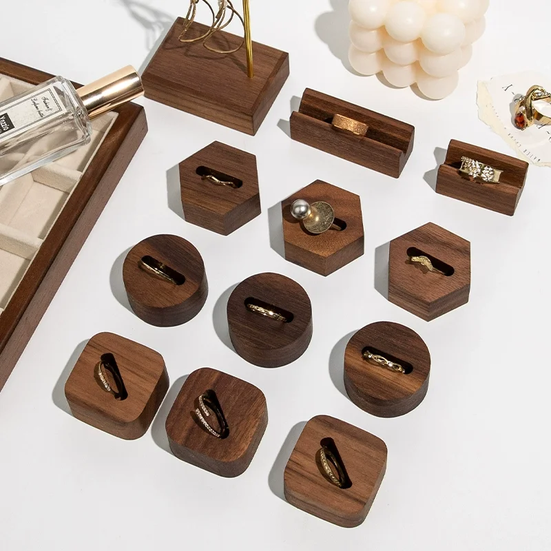 Vintage Dark Brown High-end Black Walnut Wood Jewelry Display Stand Storage Column Photo Props Ring Bracket 1Pc