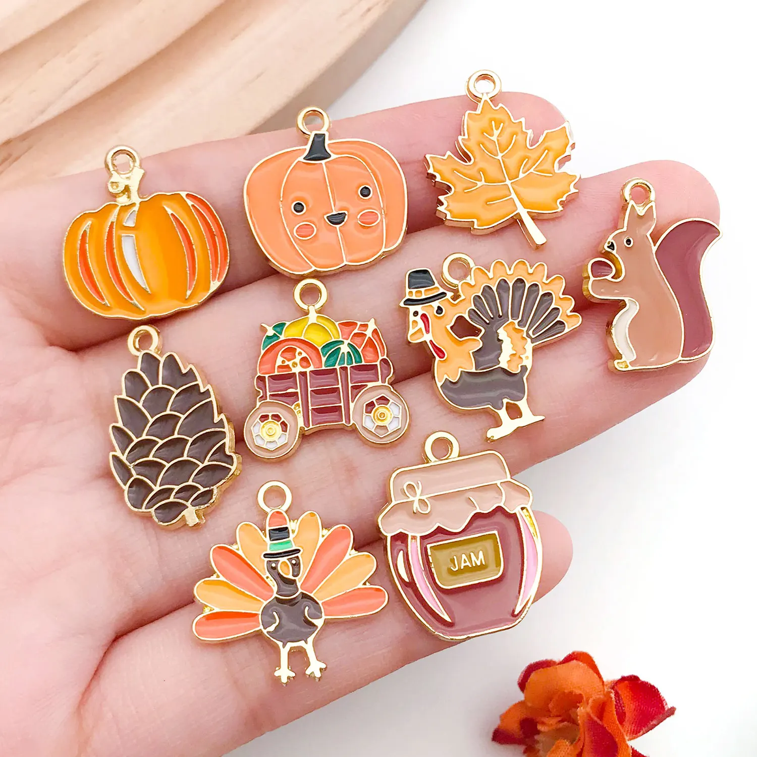 27pcs Oil Drip Thanksgiving Charms Turkey Pumpkin Maple Leaf Acorn Pendants DIY Bracelet Necklace Jewelry Making Accessories view 3