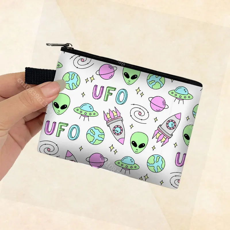 Alien L Want To Believe Pattern Coin Bag Alien Face Coin Purse Cartoon UFO Card Key Earphone Holder Small Wallet Zipper Pouch