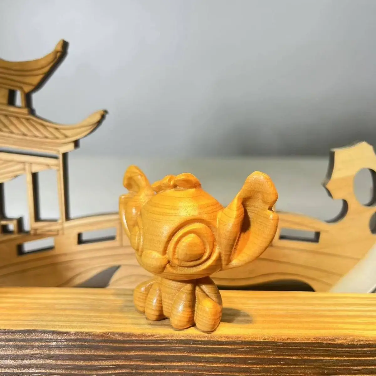 ليلو وستيتش اليدوية الخشب نحت كليف السرو الخشب الصلب تمثال الخشب الديكور الداخلي غرزة الخشب الصلب الشكل