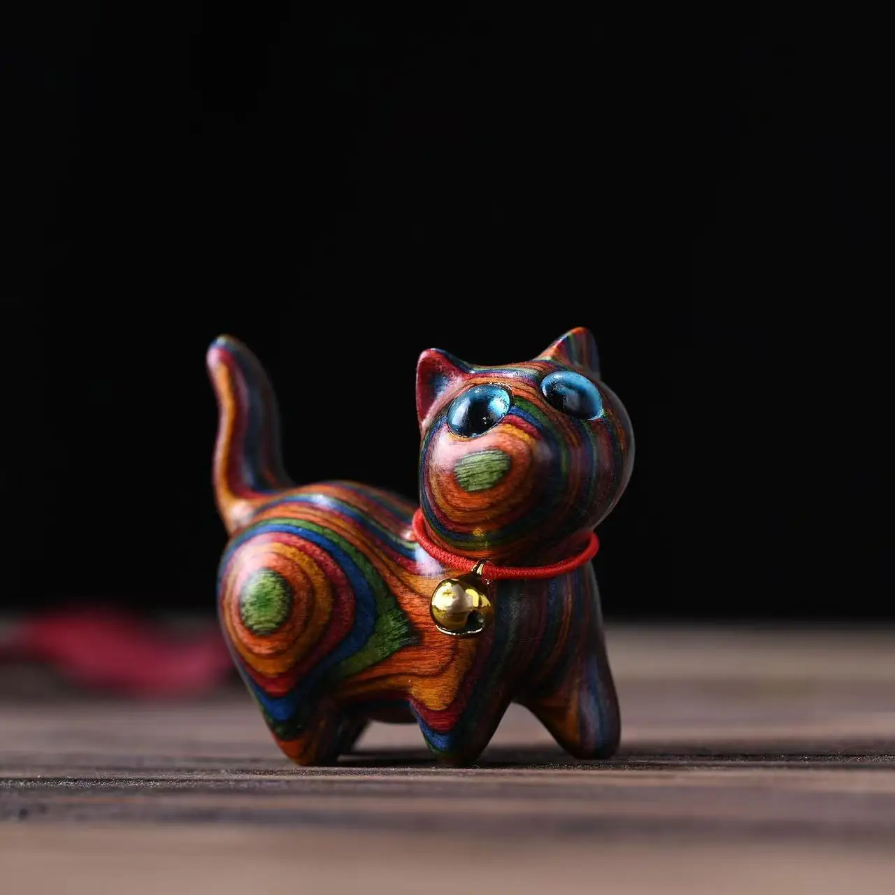 Lanyuexuan Rainbow Wood Carved Cute Kitten Figurine Creative Desktop Hand Piece Home Decor Craft Ideal Present Souvenir Gift