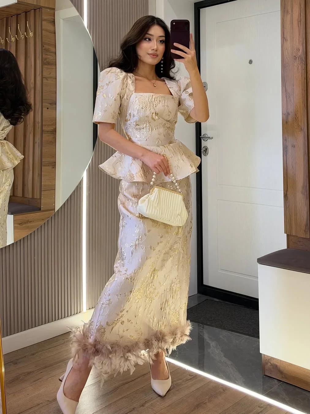 Elegant Women Gold Floral Jacquard Two Piece Set Square Neck Puff Sleeve Peplum Top Feather Hem Midi Skirt Party Matching Outfit