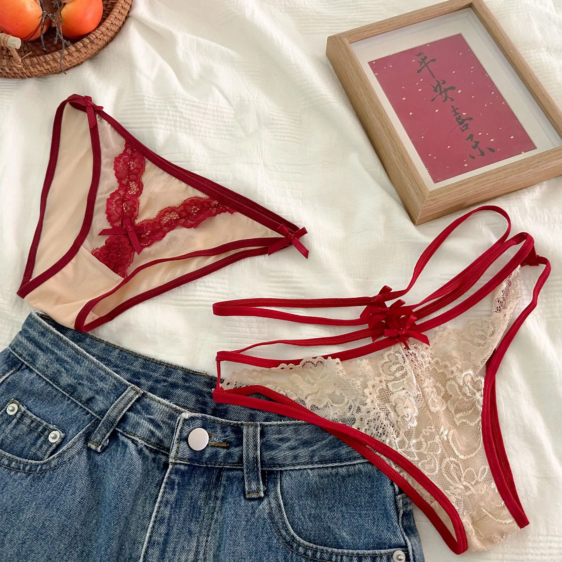 Red Color Mesh Transparent Women\'s Underwear Low Waist Lace Embroidery Hollow Out Panties Thin Soft Hollow Out Breathable Briefs