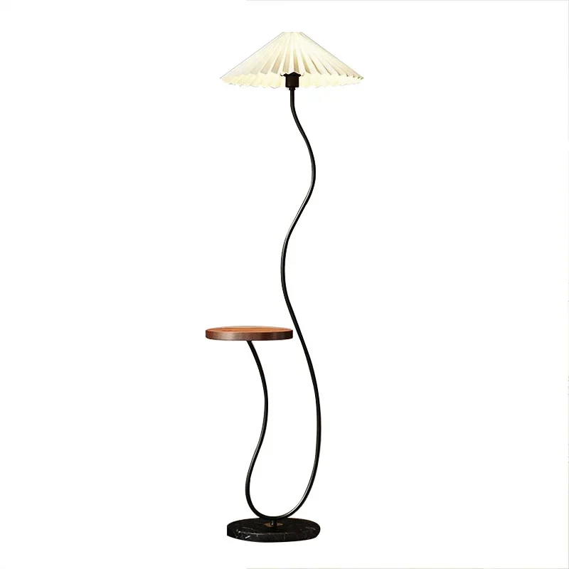 الفرنسية الحديد الفن مصابيح أرضية الكتان الأبيض عاكس الضوء مفتاح سفلي غرفة نوم السرير غرفة المعيشة مطعم جو أضواء الدائمة