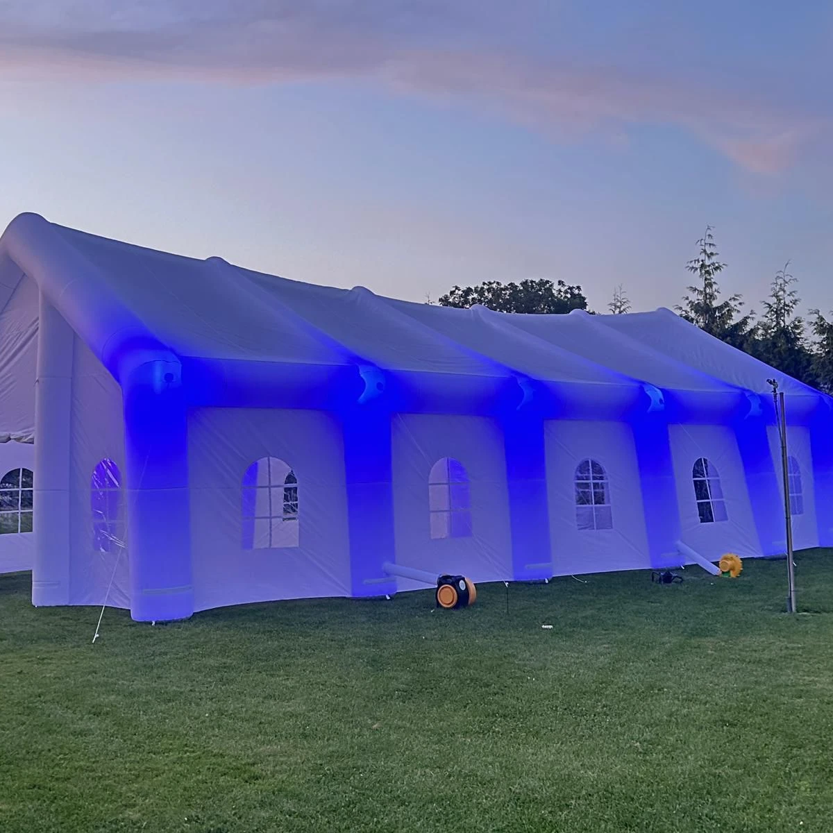 Tienda de campaña inflable gigante para boda con iluminación LED colorida para fiesta, capacidad 200-300 personas, 20m x 9m x 5m