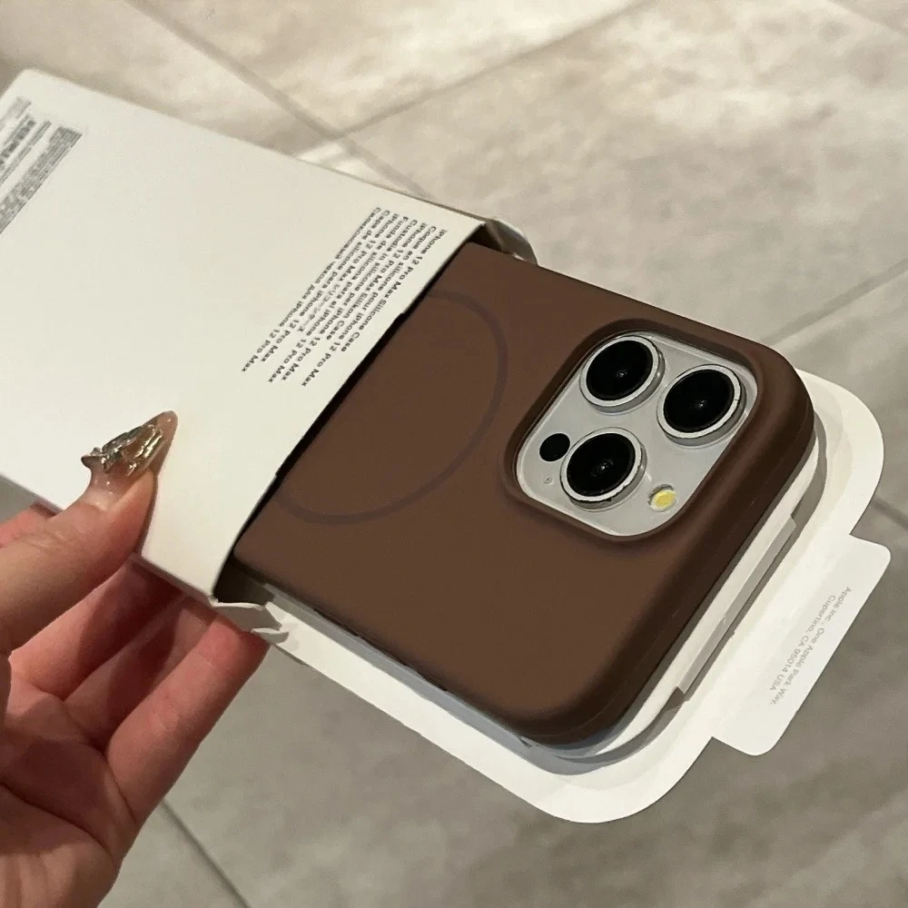 

Роскошный жидкий силиконовый чехол для iPhone 16E, 16, 15, 14 Plus, 13, 12 Pro Max, 11 с поддержкой MagSafe, магнитной беспроводной зарядки, ударопрочный чехол-капа