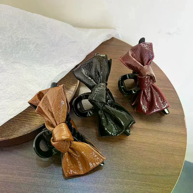 

Изысканный элегантный кожаный зажим с бантом, повязка на голову, резинка для волос, милый бант из искусственной кожи, заколки для волос в виде акулы, зажим для волос, зажим для хвоста, аксессуары, подарки