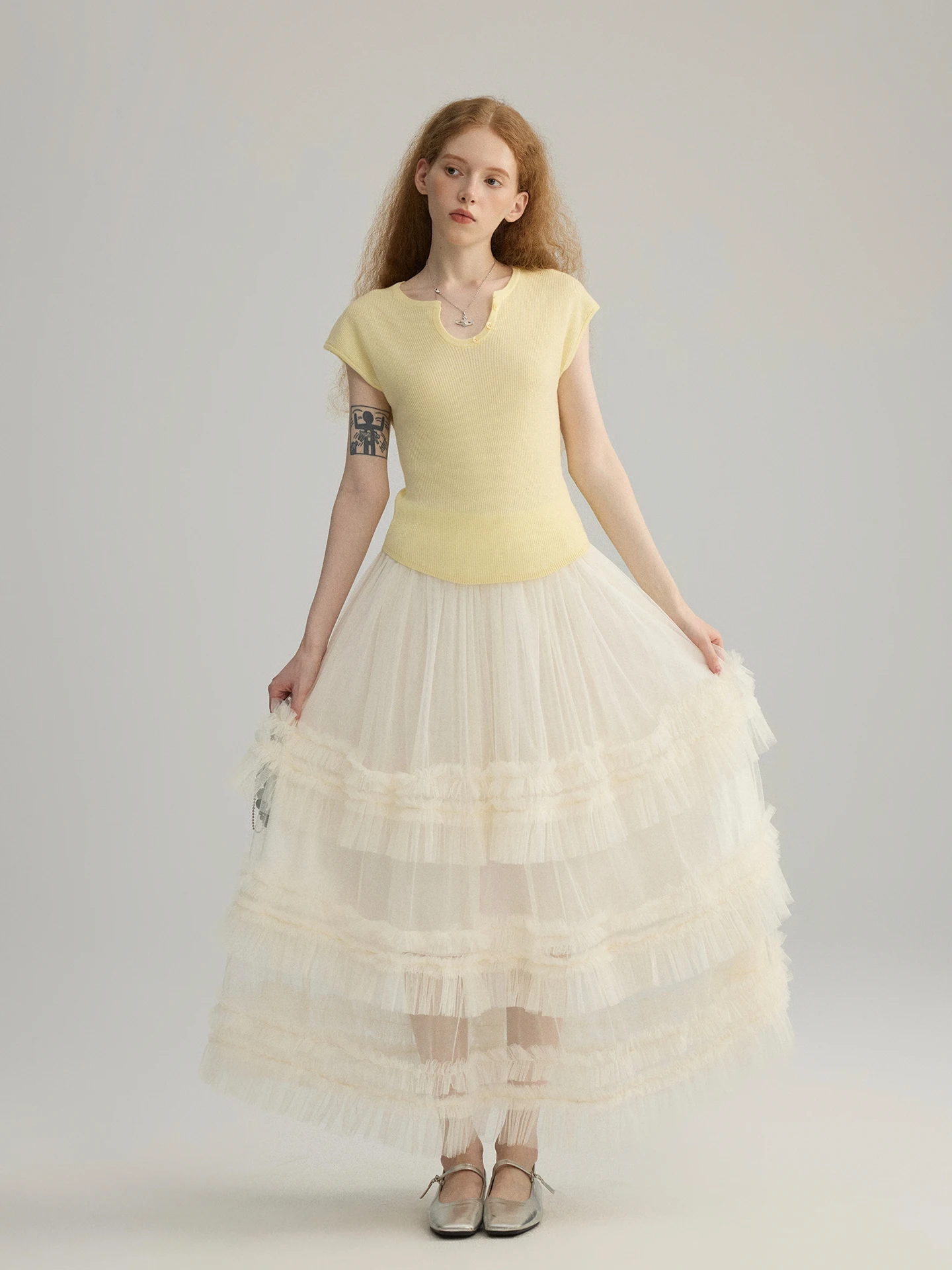 

French Style Half Skirt with Lace And Pleats for Women Heavy Work Mesh Summer 2025 Casual Polyester Fiber Cake Skirt