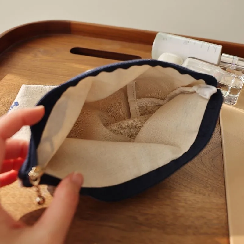 Embroidered Cosmetic Bag Literary Simple Storage Bag Travel Portable Zipper Makeup Bag Ethnic Style Liner Handmade Medium Bag