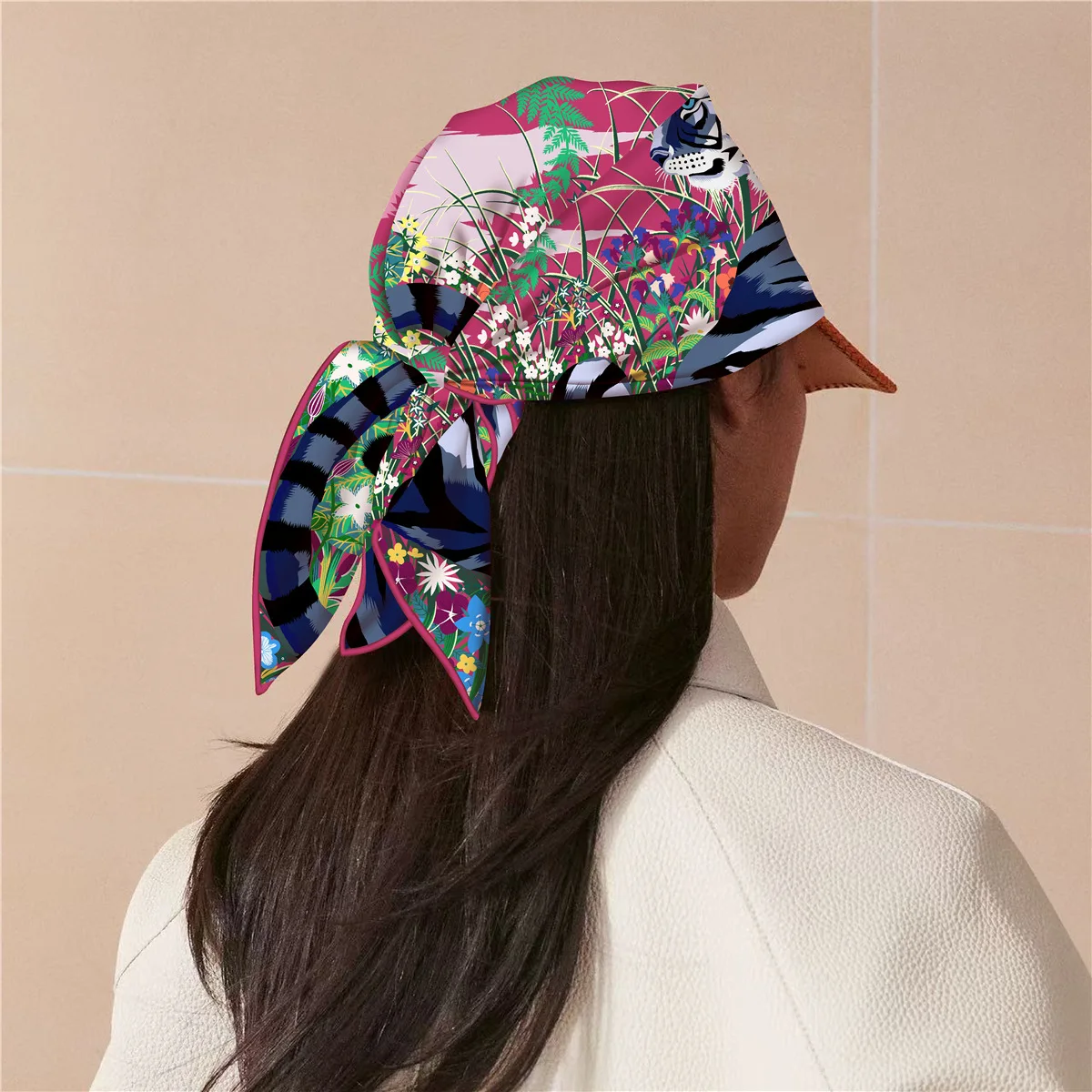 70 سنتيمتر حافة كرة لولبية حك الحرير وشاح مربع المرأة مزدوجة الجانب الغابة النمر الأوشحة المطبوعة يلتف Echarpes Foulards فام الحجاب