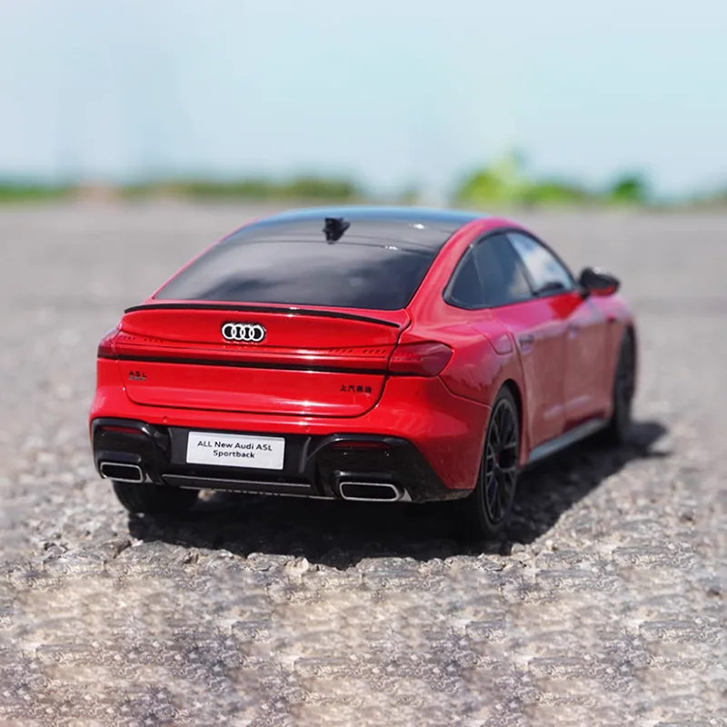 Modello di auto in lega pressofusa berlina A5L in scala 1:18 Prodotto finito Collezione di giocattoli di simulazione Regalo Modello statico Ornamento