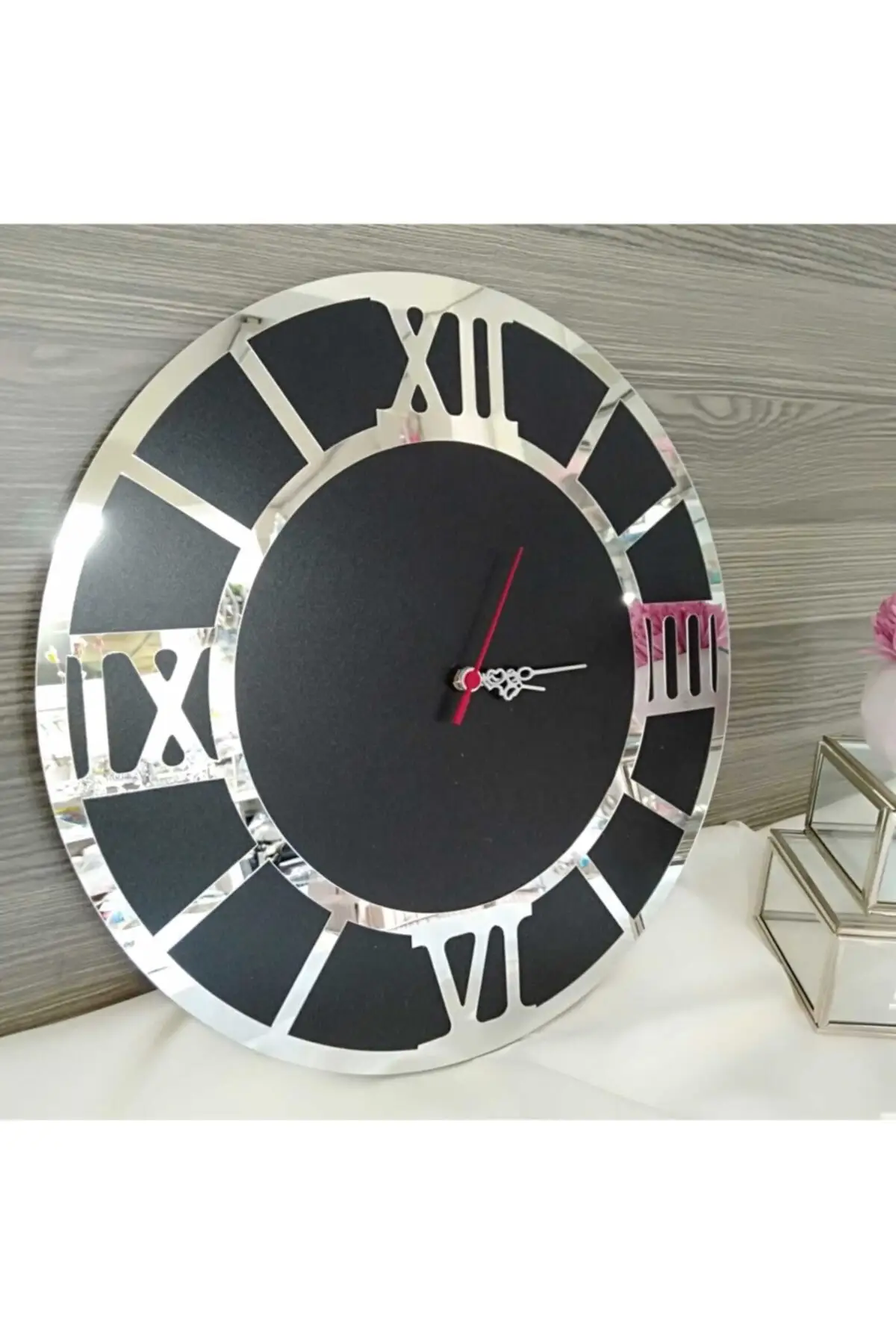 Uras Wall Clock Mirror Plexi-Wood/mdf Roman Digit Authentic 42x42 Wall Clock Creative Home Decor