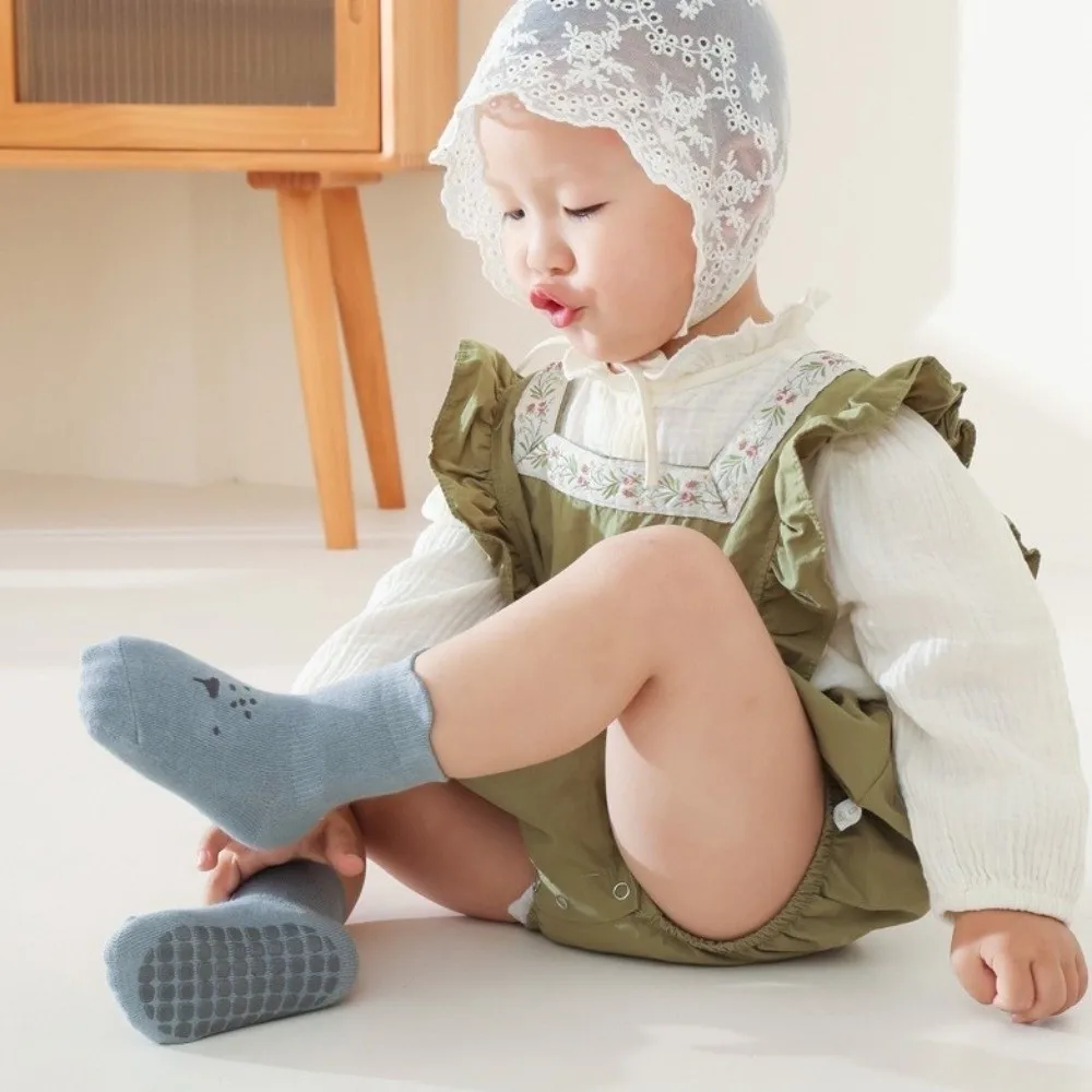 Soft Breathable Anti-Slip Socks All Season Indoor Use Newborn Socks Boys and Girls Floor Socks Indoor Activities