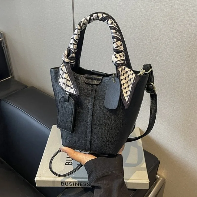 

Женская эффективная сумка через плечо, хорошая конструкция для максимальной утилиты в повседневной жизни, умное решение