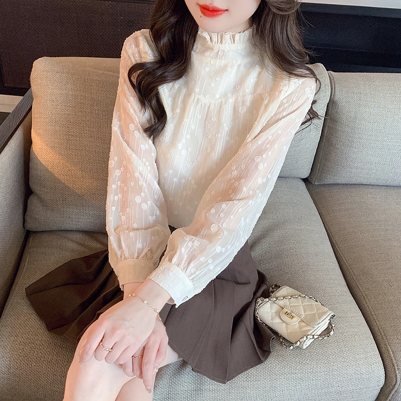 

New Fashion Beautiful Lace Top Chiffon Shirt Women's Spring and Autumn Shirt Western Half Turtleneck Base Shirt 301