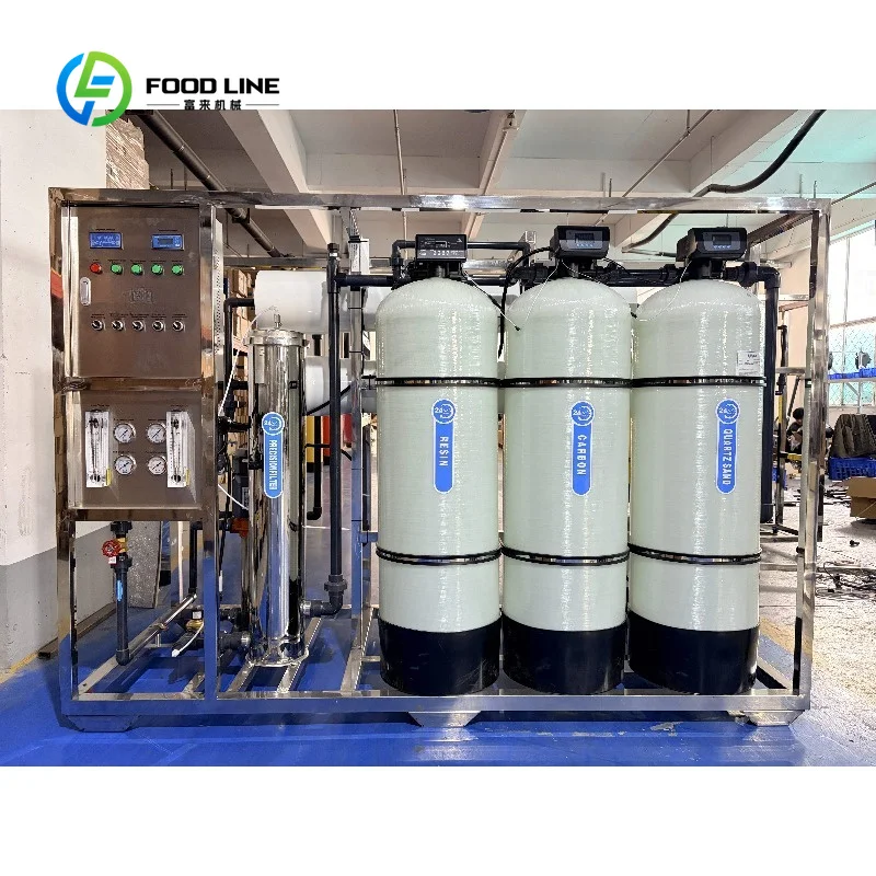 Customized Reverse Osmosis Water Treatment System 2000L/Hour High Purification Rate Fully Automatic PLC Controlled Pump