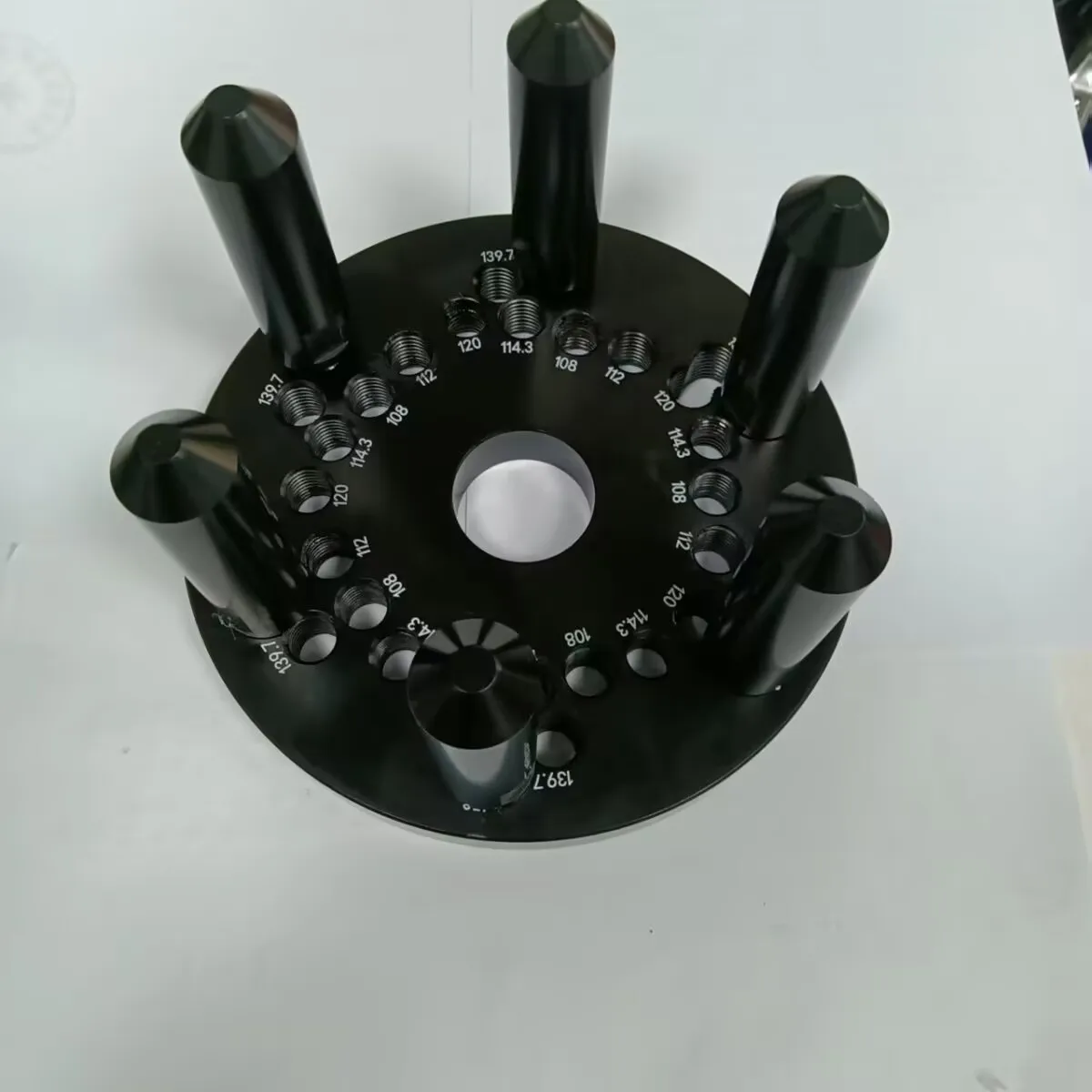 

Dynamic Balancing Fixture Fixture Suitable For 4/5/6 Hole Spacing Wheel Hubs