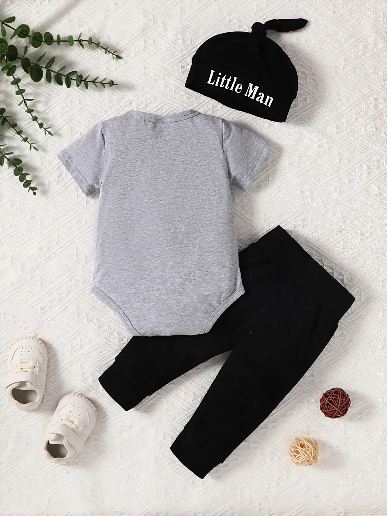 Baby Boy Summer Letter Printed Pure Cotton Short Sleeved+gray Pants+hat Three Piece Set