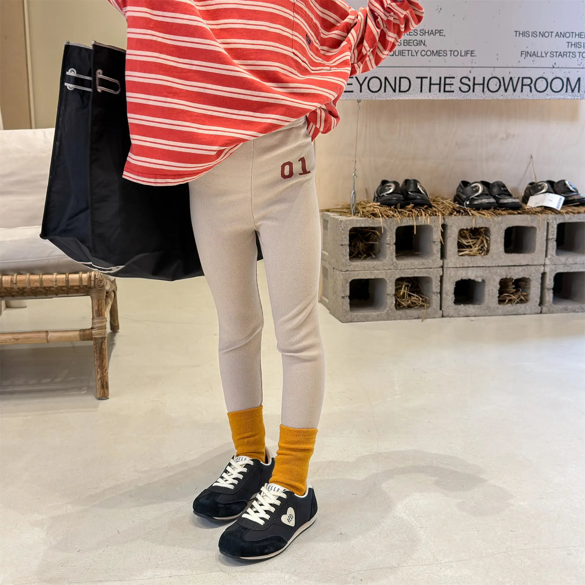 

2026 Spring New Children Leggings Cotton Toddler Casual Pants Baby Trousers Girls Letter Embroidery Leggings Kids Clothes