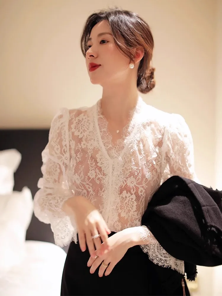 

Корейский женский топ с кружевными вырезами, уникальный дизайн, прямой крой, длинный рукав, V-образный вырез