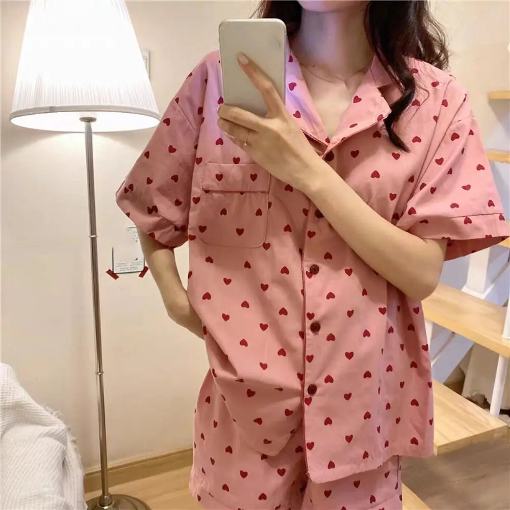Leopardo impressão coração pijama terno manga curta com decote em v shorts camisola pijamas fino ajuste feminino pijamas duas peças conjuntos de pijamas