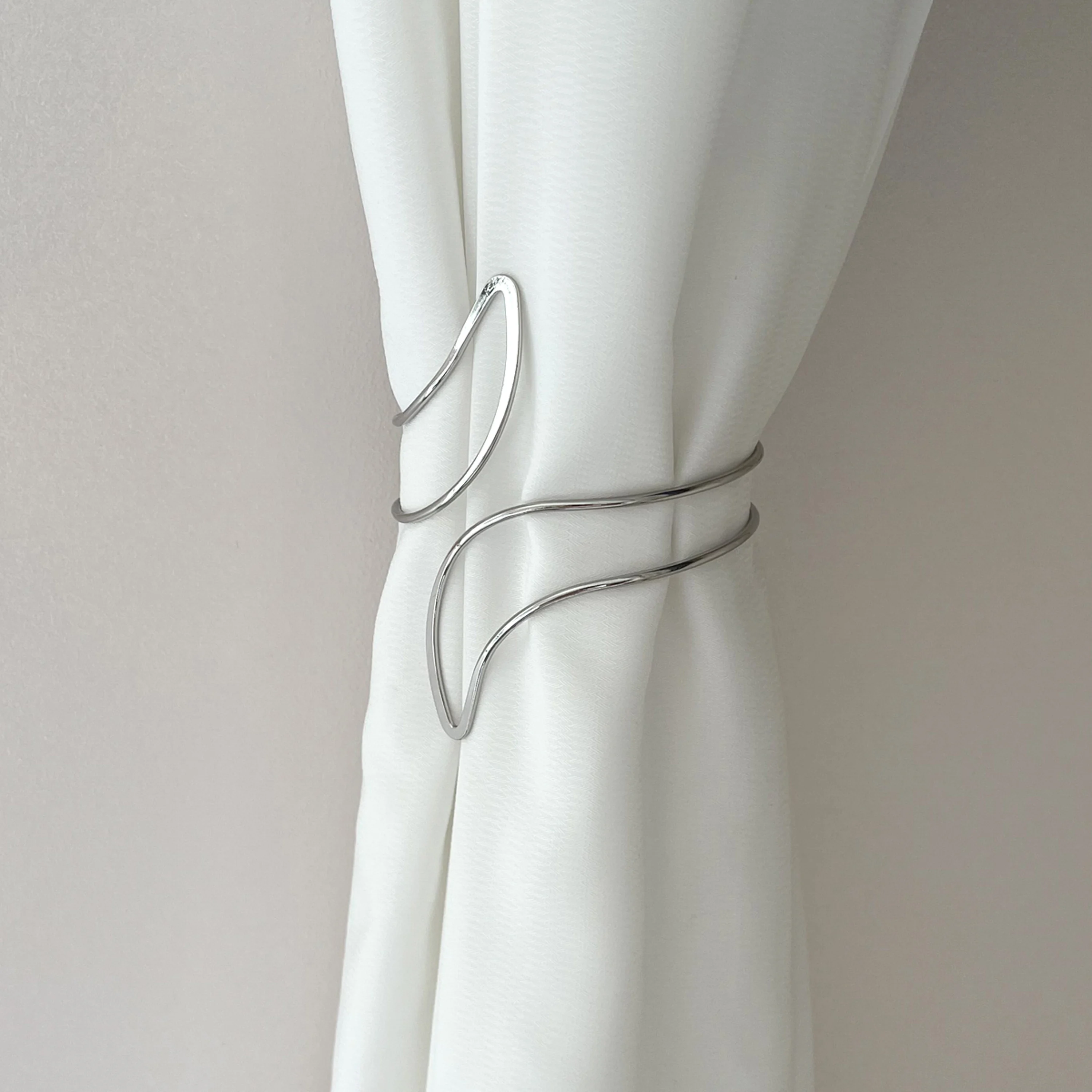 2pcs Modern Minimalist Metal Geometric Moon Pattern Design Curtain Tiebacks, For Bedroom, Living Room, Office, Study Curtains