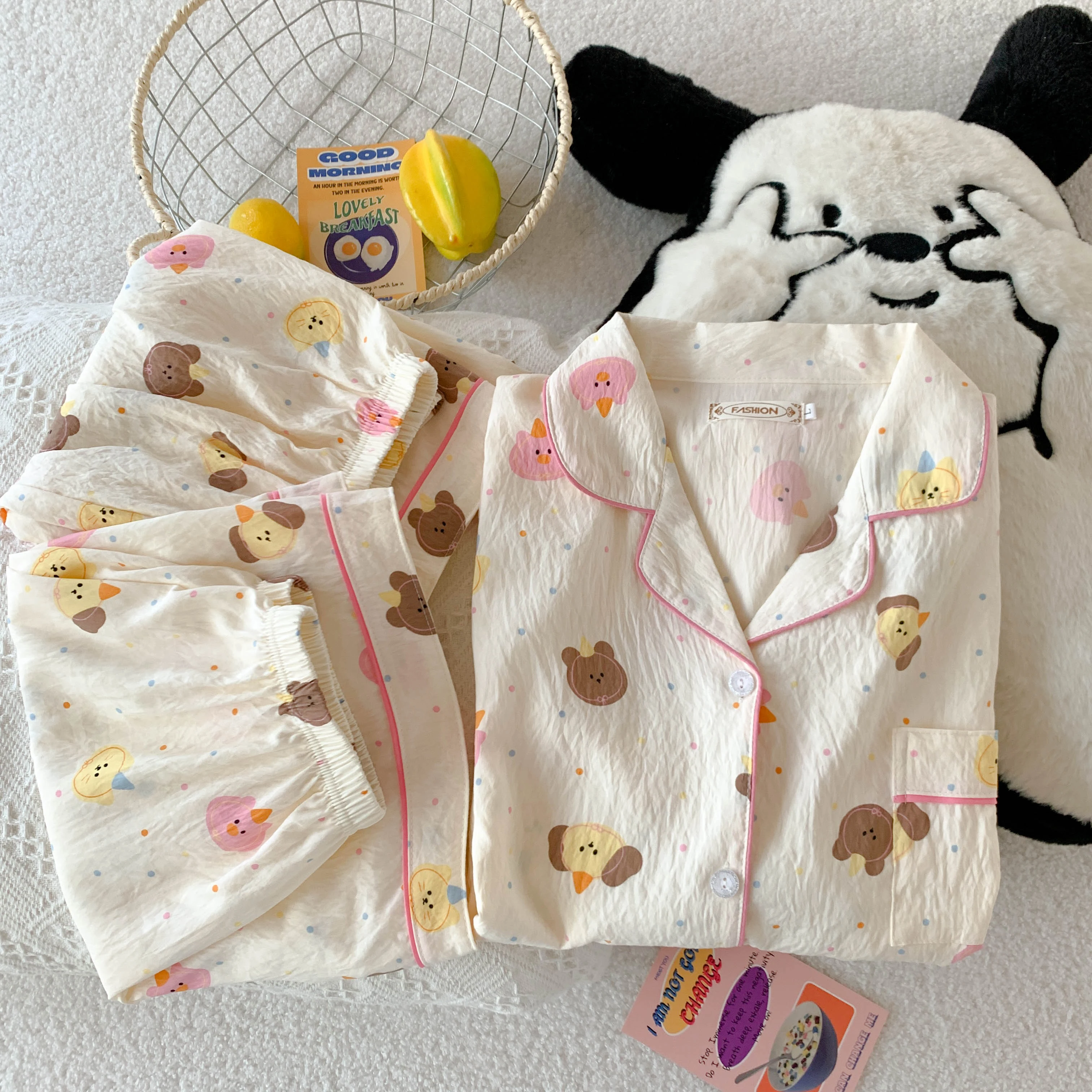 بيجامة صيفية كارديجان بأكمام قصيرة وبنطلون مكون من ثلاث قطع ملابس مريحة غير رسمية برسوم كارتونية لطيفة