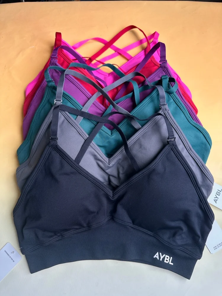 Sport-Yoga-Bekleidung für Damen: Nahtloser und atmungsaktiver Yoga-BH, unsichtbare und eng anliegende Hose, hautfreundlich und hochelastisch. – Detail 8