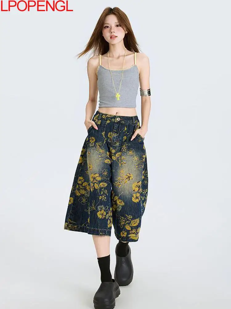 

Женские летние джинсы 2026 года в стиле High Street: широкие брюки из денима с эффектом потертости и крупным цветочным принтом, в японском и корейском уличном стиле, с высокой талией