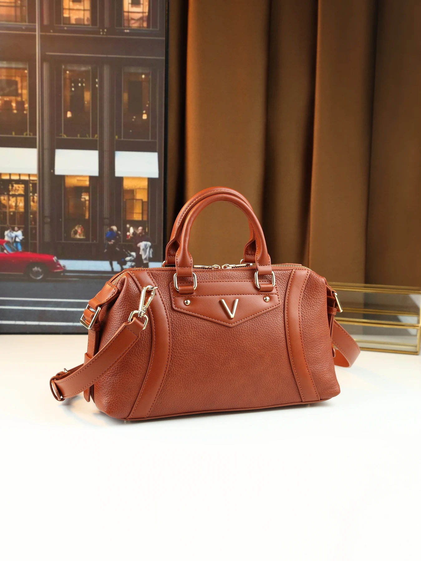 

European, American and foreign style large-capacity women's fashion and leisure versatile high-end portable pillow bag