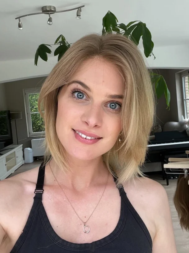 شعر مستعار أشقر قصير الدانتيل أمامي شعر مستعار اصطناعي أومبير شقراء مستقيم بوب شعر مستعار للنساء الجانب جزء الدانتيل شعر مستعار أمامي مقاومة للحرارة