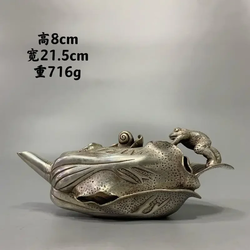 

Elaborate Old Handwork Tibetan Silver Carved Frog On Chinese Cabbage Statue Teapot Auspicious snail Lid Tea water Pot kettle