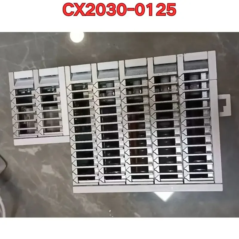 El módulo de control PLC de segunda mano CX2030-0125 es un prueba de función normal